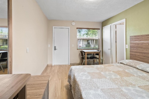 Tamiami Motel image 19
