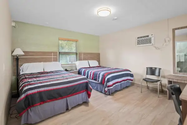 Tamiami Motel 4
